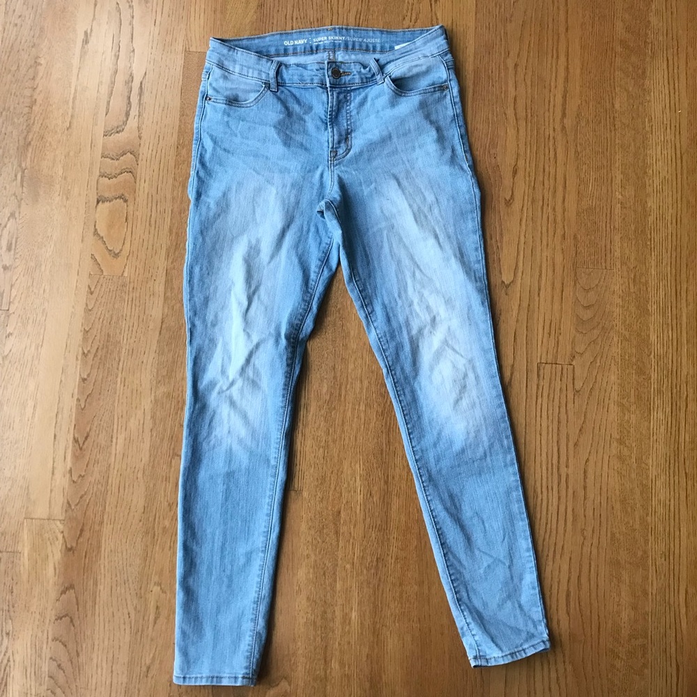 Old Navy Lightwash Super Skinny Jean, SZ 8